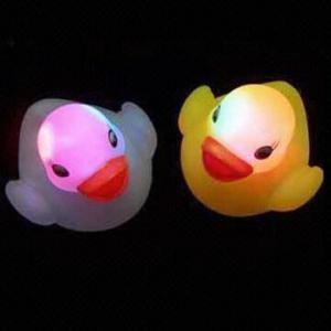  Flashing and Floating Duck, Good for Children Play at Bath Time Manufactures