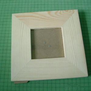  Unfinished wooden photo frames made in pine wood, natural wood color, glass front and standbacks, S hanging Manufactures