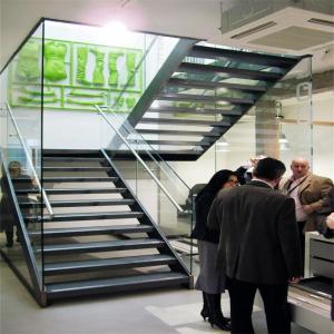  Iron straight staircase with toughed glass rail for indoor use Manufactures