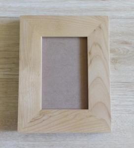  American alder wood frames, wooden photo frames with glass front and standbacks Manufactures