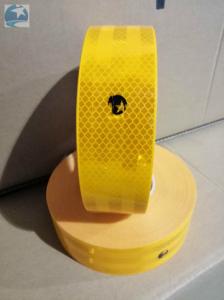 Conspicuity ECE 104 Reflective Tape , Gold Yellow Reflective Tape With Edge Class C Manufactures