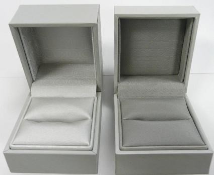  Plastic mould ring box, Leatherette paper covered,felt lining, logo printed Manufactures