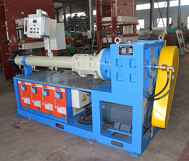  Silicone Rubber Cold Feed Rubber Extruder Machine Manufactures
