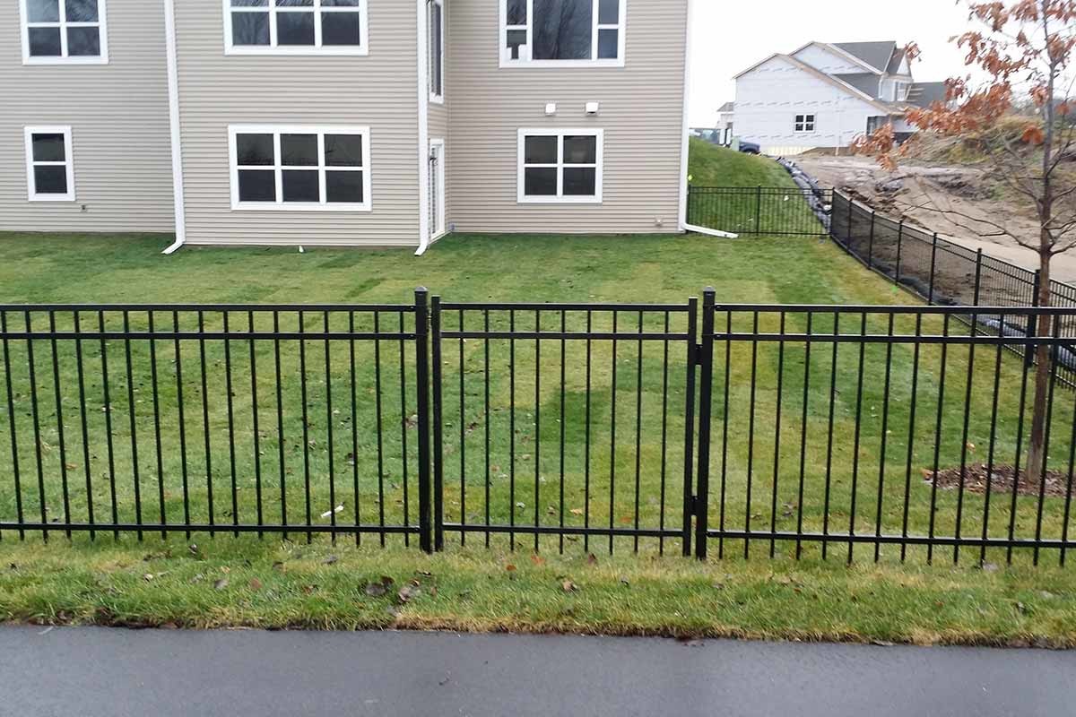  Durable Steel Bar Wrought Iron Fence 6ft High Prefabricated Ornamental Manufactures