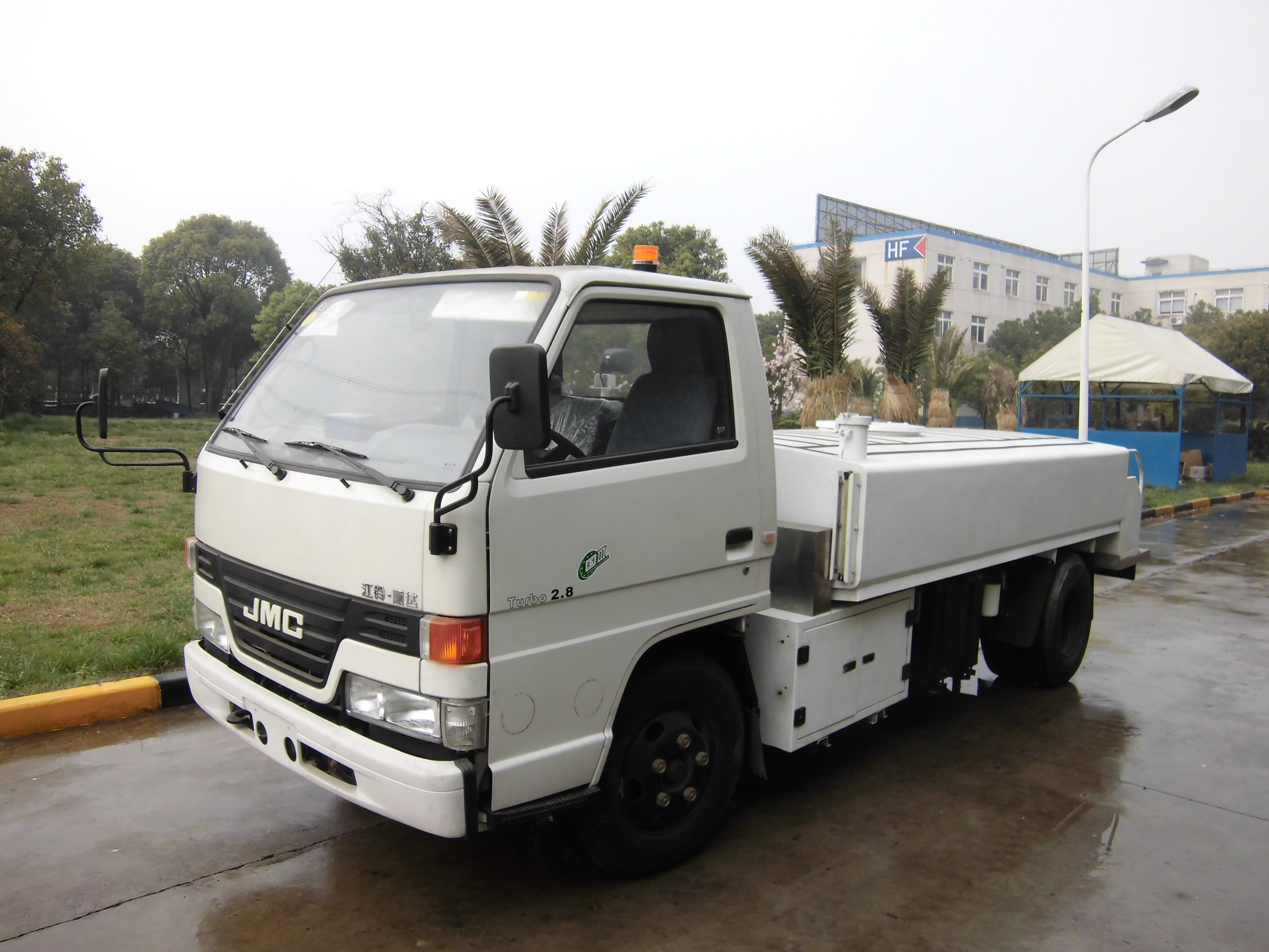  Eco Friendly Liquid Waste Truck , Sewage Cleaning Truck ISO Approved Manufactures