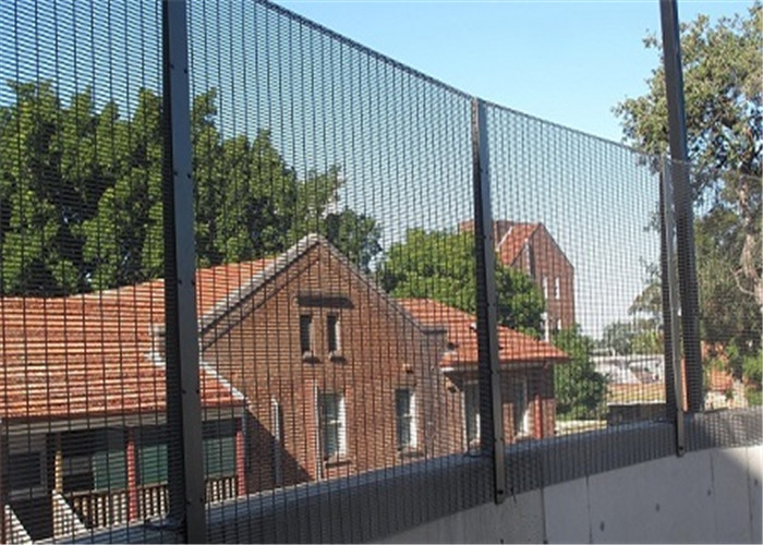  Powder Coated 1.53m Height Anti Climb Fencing High Security Mesh 358 Manufactures