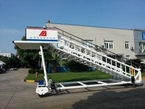  Portable Airplane Steps Ladder Diesel Driven 2300 To 3600 mm Height Manufactures
