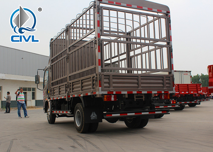 Sinotruk HOWO Light Duty Commercial Trucks 4*2 Light Cargo Truck Manufactures