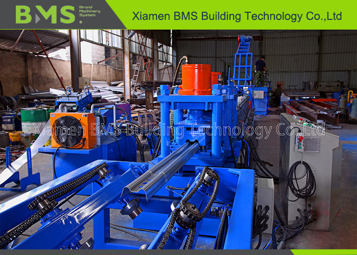  Low Energy Consumption Highway Guardrail Roll Forming Machine With Gcr15 Roller Manufactures