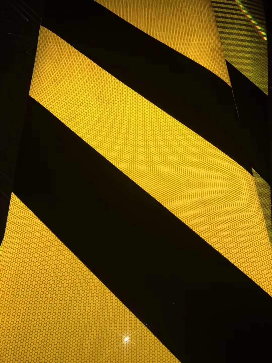  Highway Reflective Reflective Safety Tape , Striped Chevron Hi Vis Reflective Bumper Tape Manufactures