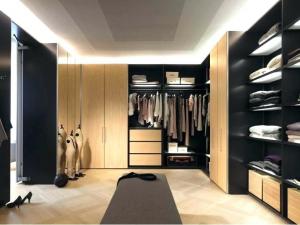  China wholesale affordable Italian modern luxury l shape walk-in closet Manufactures