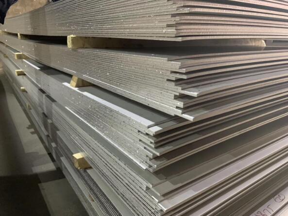 304 Grade Austenitic 3mm To 50mm Hot Rolled Steel Sheets For Laboratory Benches And Equipment