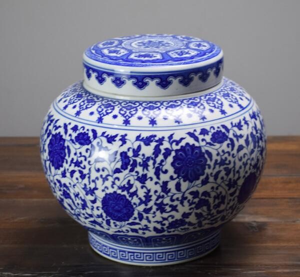  Blue and White Ceramic Pet Urns, China Cremation Urns Keepsake Funerall Urns Manufactures