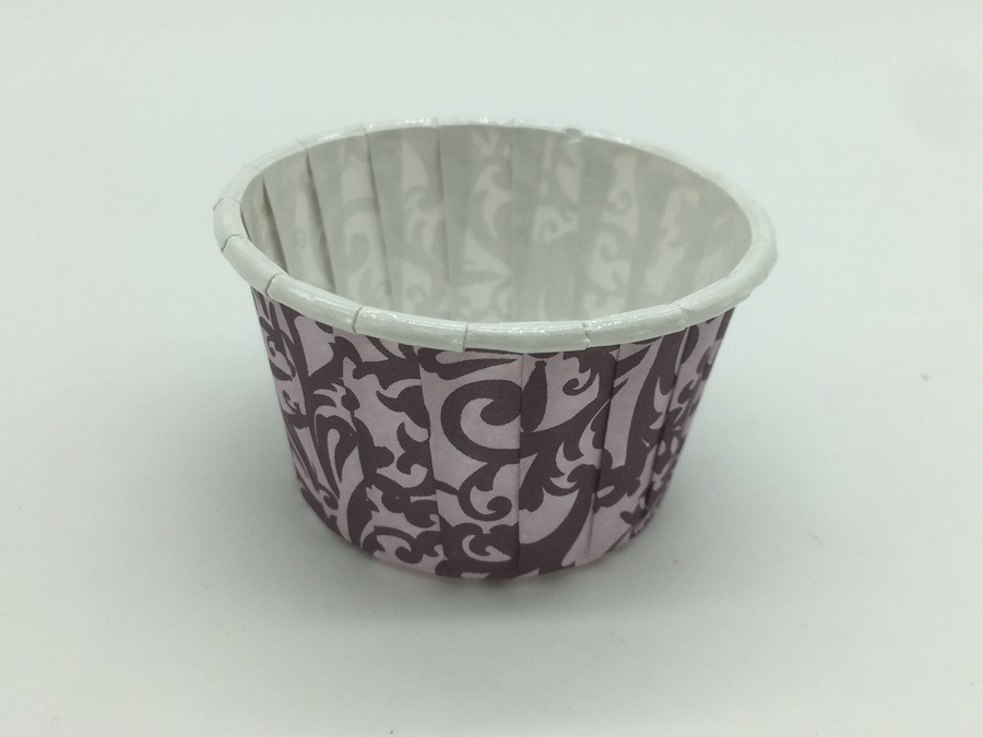  Round Shape Purple Cupcake Baking Cups , Decorative Muffin Cups PET Film Inside Manufactures