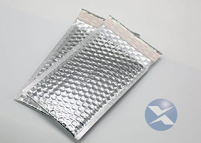  Tear Proof Silver Metallic Bubble Mailers Self Adhensive Seal For Protective Packaging Manufactures