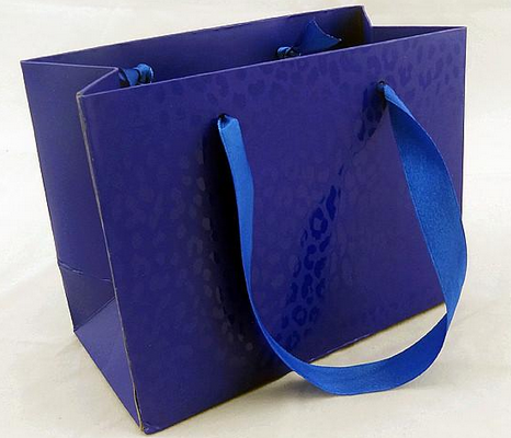 Gloosy Lamintion Logo printed Luxury Paper Shoopping Bags for clothing shops, department stores