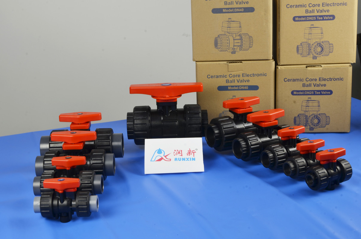  RUNXIN Ceramic Core And Manual Plastic Ball Valve DN15-DN25 PPR Hot Melting Manufactures
