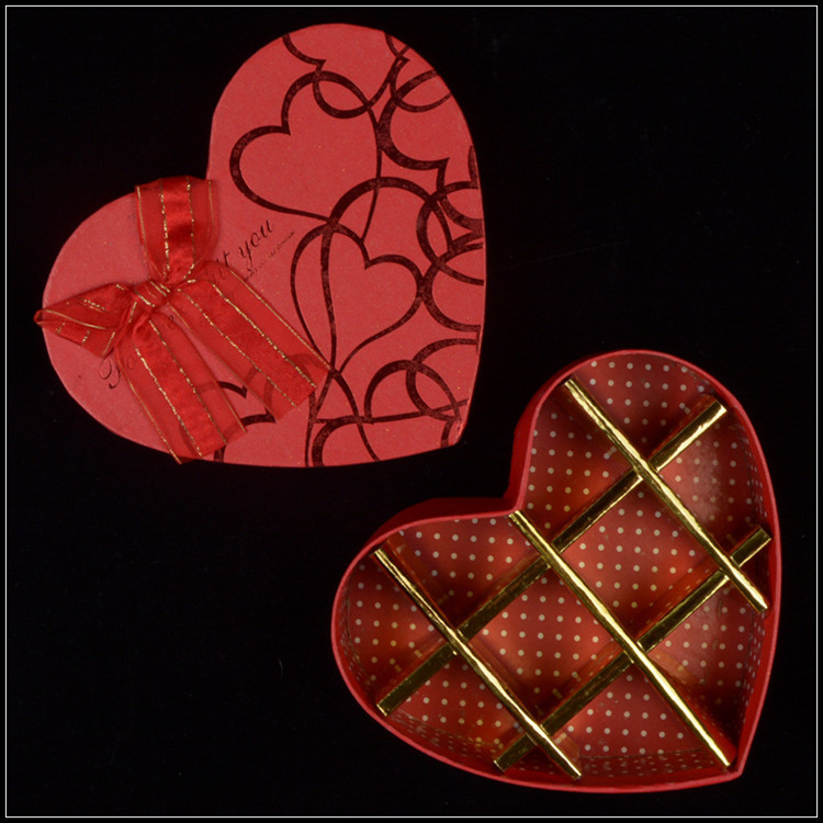 Luxury Hard Fancy Gift Boxes Heart Shaped For Valentines Chocolate And Sweet Manufactures