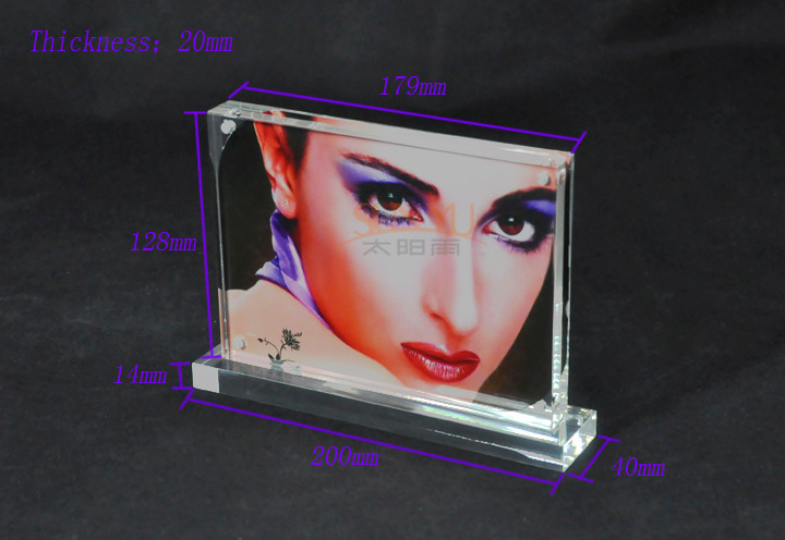  Luxury Acrylic Customized Picture Frames Magnetic Photo Frame Square Block Manufactures