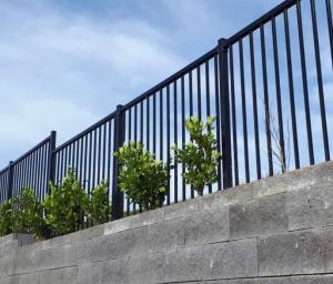  1.8m Height Black Powder Coated Tubular Fencing Spear Top Manufactures