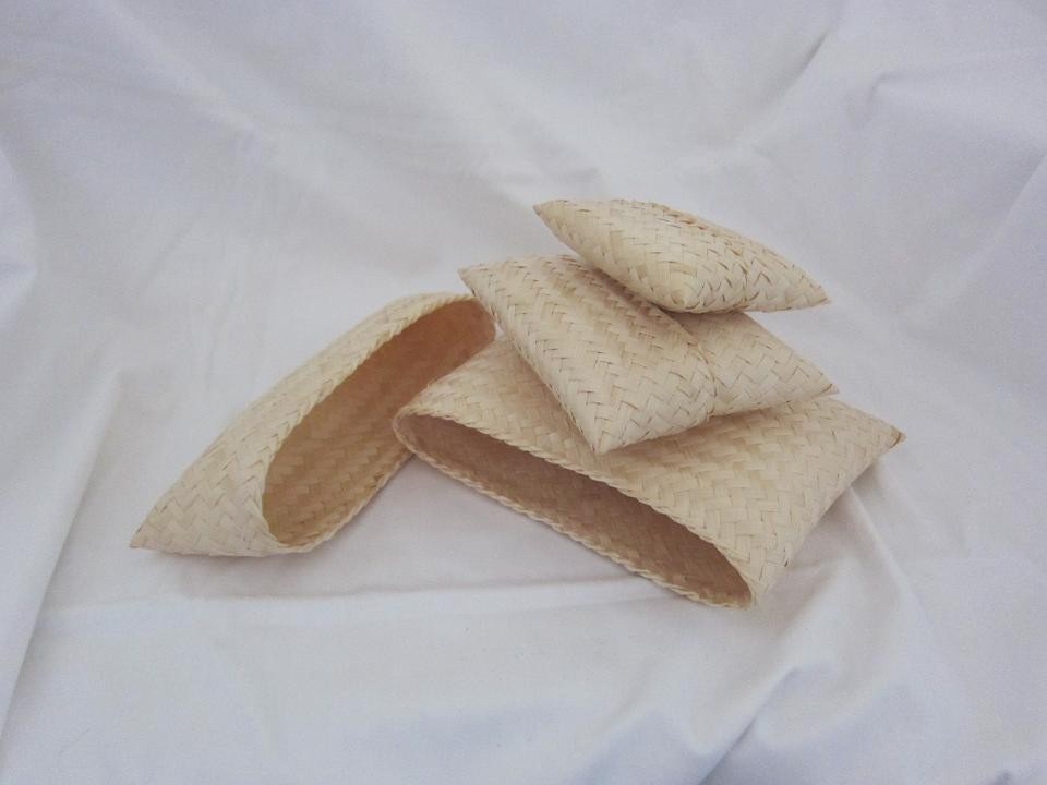  Bamboo pouches, Pet ash scatter pouches made in eco-friendly bamboo strips Manufactures