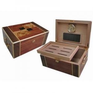  wooden cigar humidors, with handle & lock, hinge & clasp, cedar wood pallet Manufactures