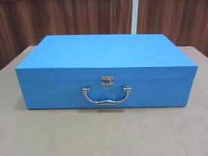  Cardboard suitcase in blue color luggae boxes with metal closure and handle for children Manufactures