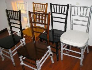  Wood Chiavari chairs with cushions, various color is available Manufactures