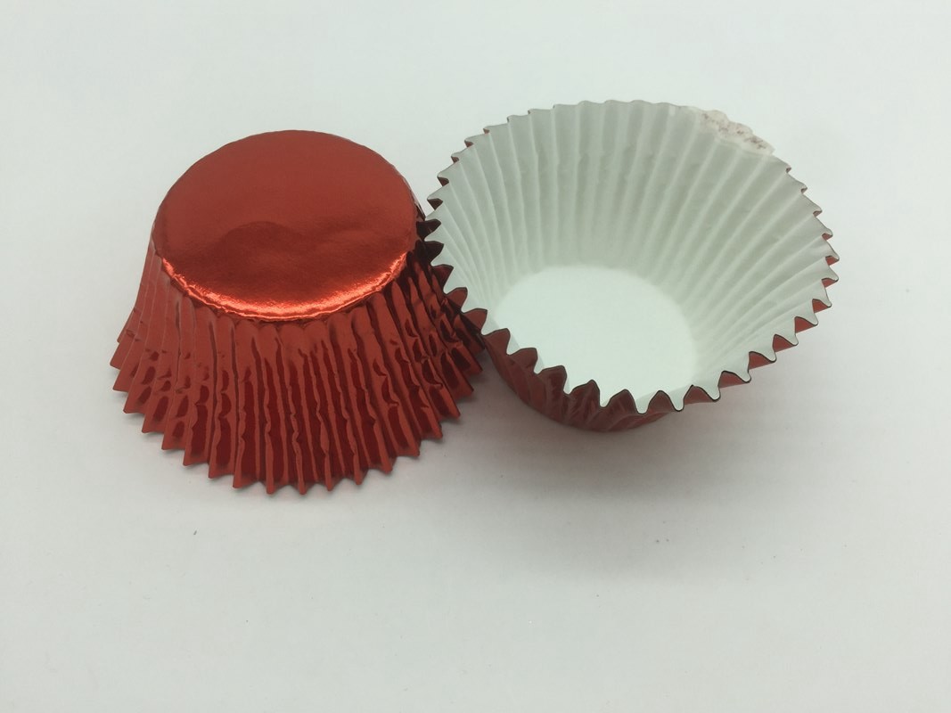  Disposable Aluminum Baking Cups Red Color Cupcake Decoration Customized Size Manufactures