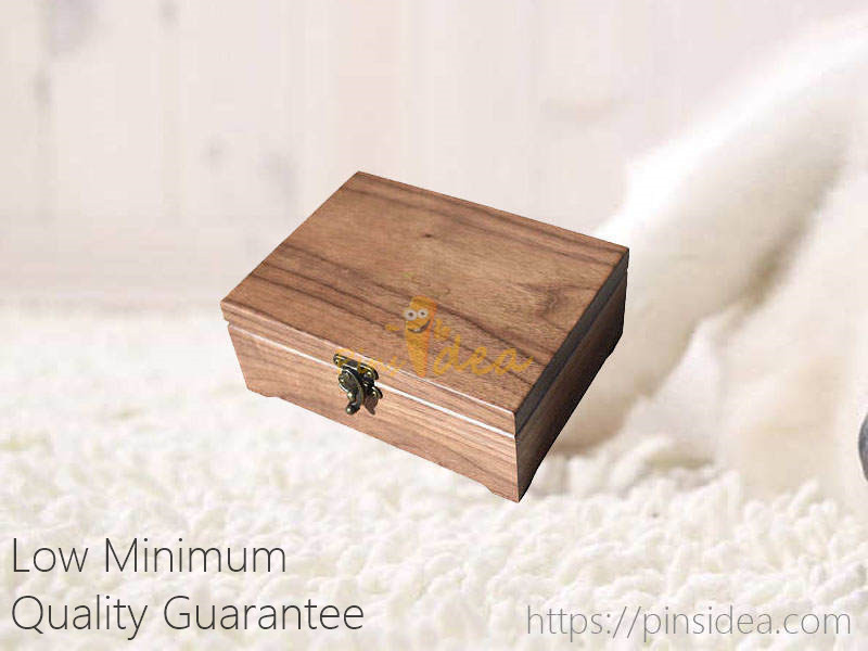  Luxury black walnut laser engravable pet memorial gift wooden tribute keepsake urn box with lock. Small order, Manufactures