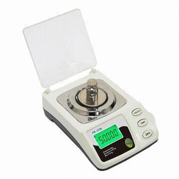  Jewelry Milligram Scale, Sized 6.4 x 4.3 x 3.4 inches  Manufactures