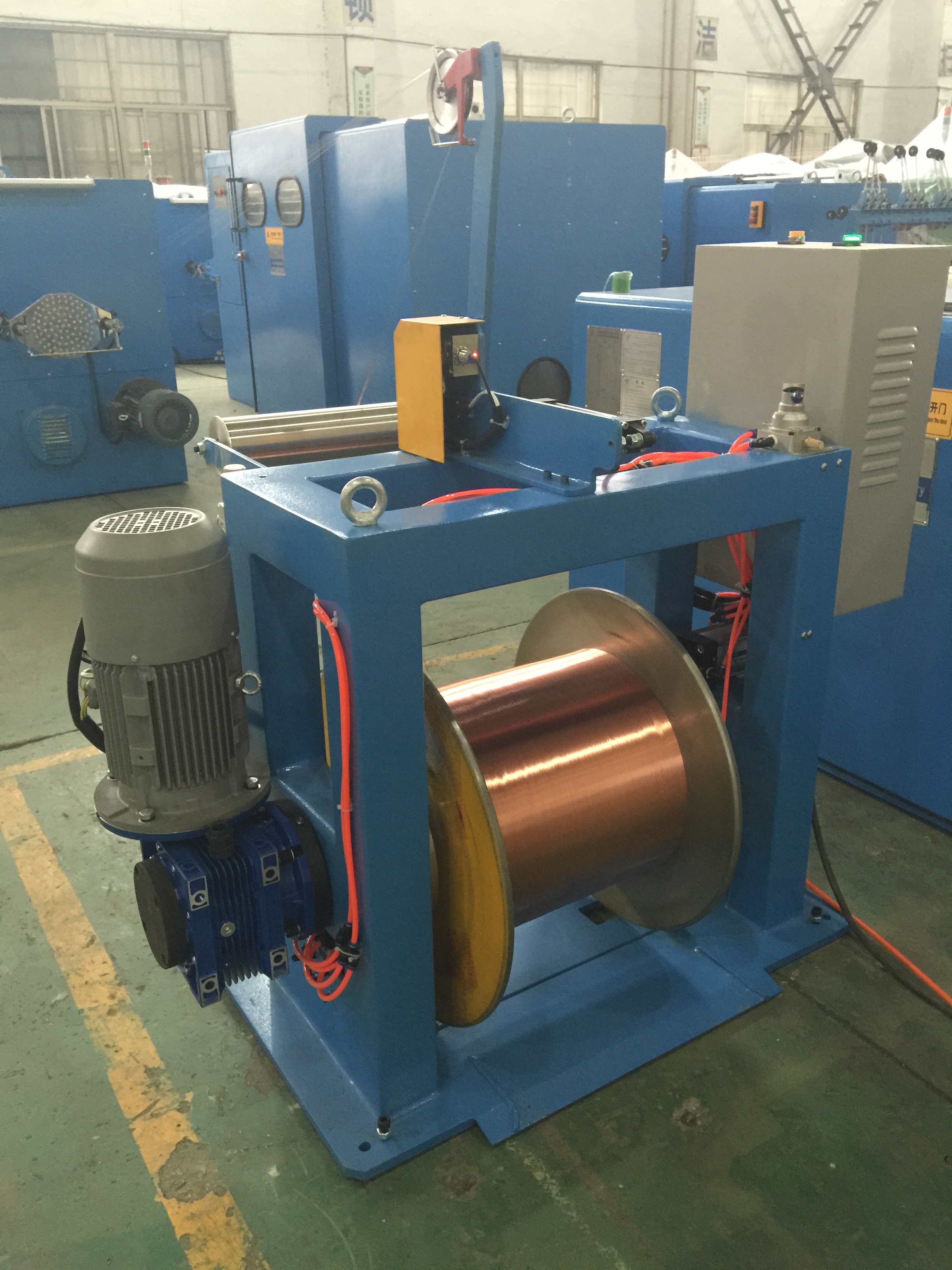 Sky Blue Copper Wire Twisting Machine Shaftless Active Wire Take Up Equipment