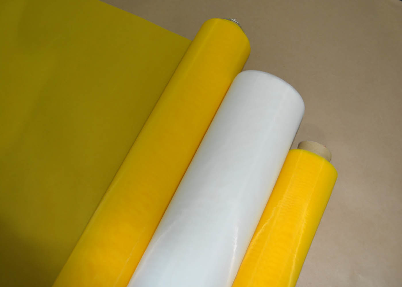  Plain Weave Polyester Screen Printing Mesh For Electronic Industry Manufactures