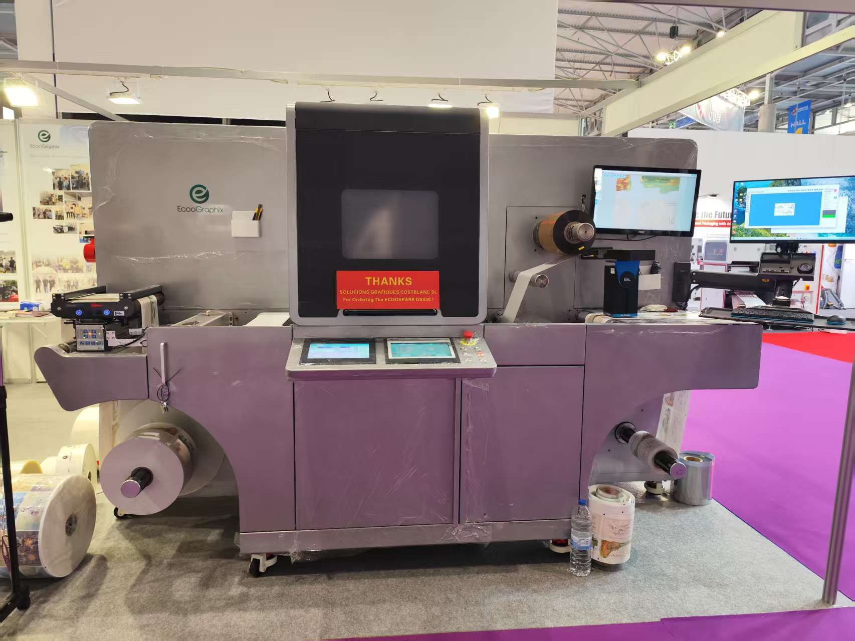  Digital Varnish Printing Machine with 360*360 dpi up to 1440*360dpi Resolution and 10m/min - 60m/min Speed for High-Quality Label Production Manufactures