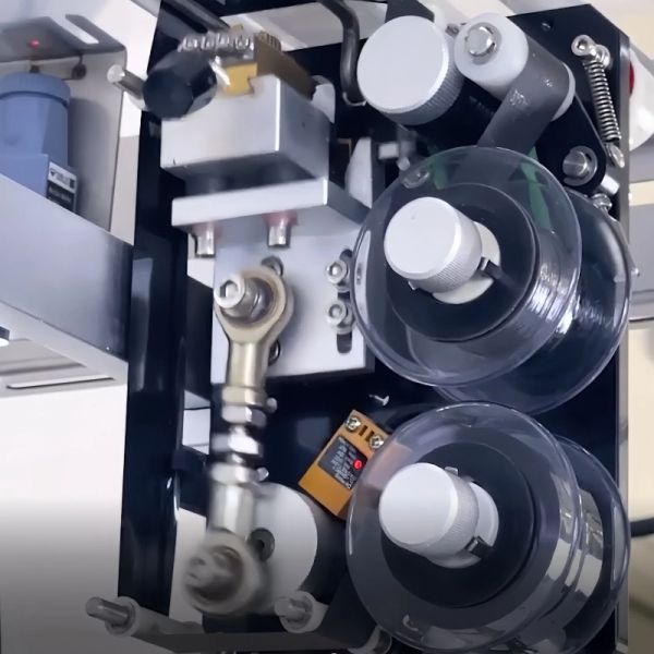 1100W Automatic Powder Packing Machine Inclined Screw Powder Filling Equipment Precision Weighing