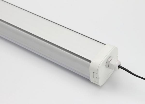 Outdoor 36w 900mm Ip65 LED Batten Light Lumen Efficiency 110 Lm / W CCT 4500k