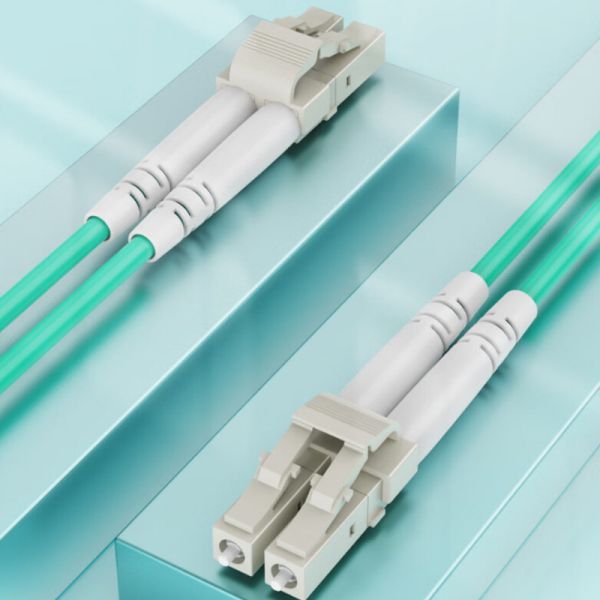 PVC / LSZH / OFNP / OFNR / Plenum Fiber Optic Patch Cord For Optimal Performance
