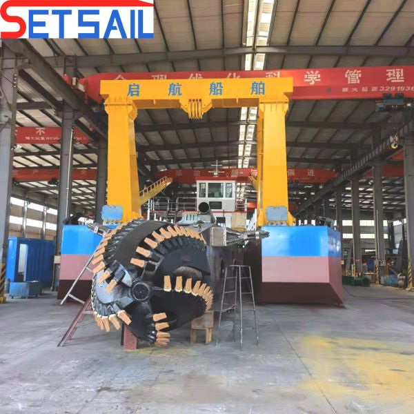 Customized Request 18 Inch Cutter Suction Dredger Maximum Dredging Depth 15meter