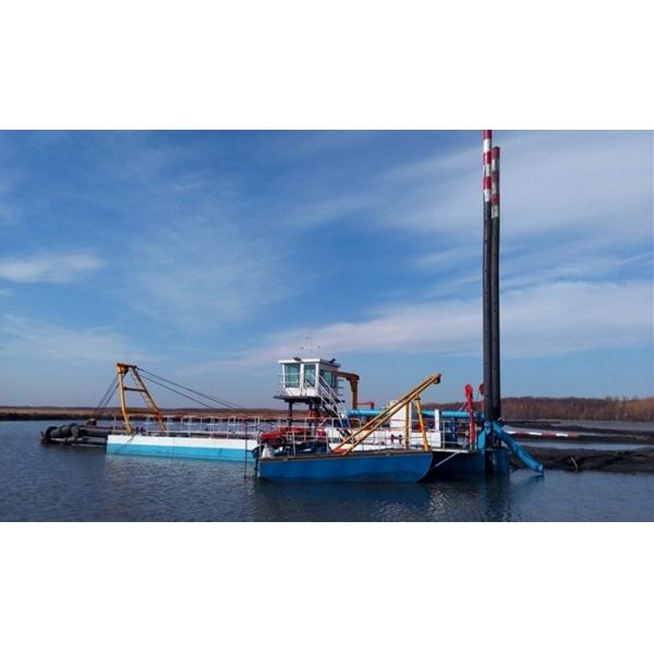 Multifunctional Amphibious Dredger 6.5m Dredging Depth for Digging Grabbing
