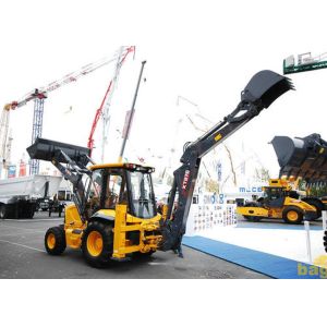  0.8m3 Loading Capacity Tractor Backhoe Loader For Engineering Excavating and Loading Manufactures