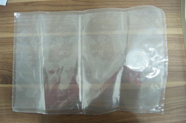 Quality Plain Heat Resisting 3 - Side Food Vacuum Seal Bags With Degassing Valve for sale