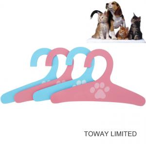  Cute Wood Dog Clothes Hangers Pet Apparel Display Accessories Manufactures