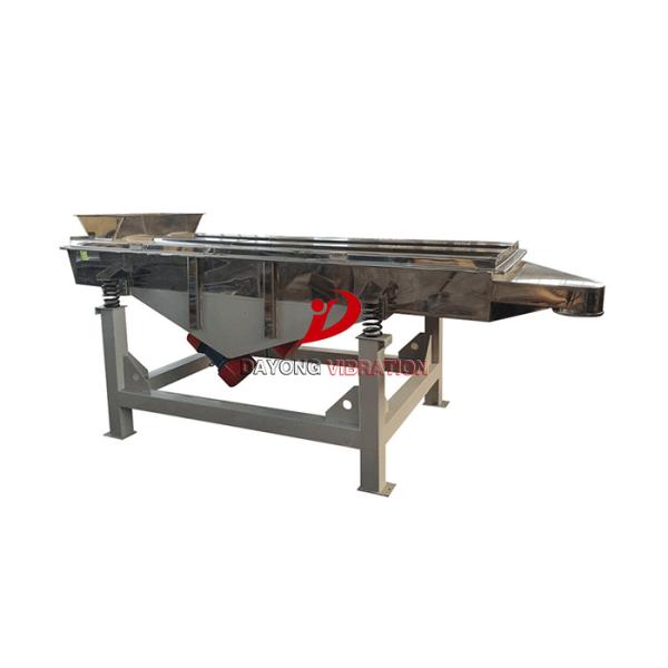 Quality Stable Running Plastic Piece Linear Vibrating Screen With Multi-function for sale