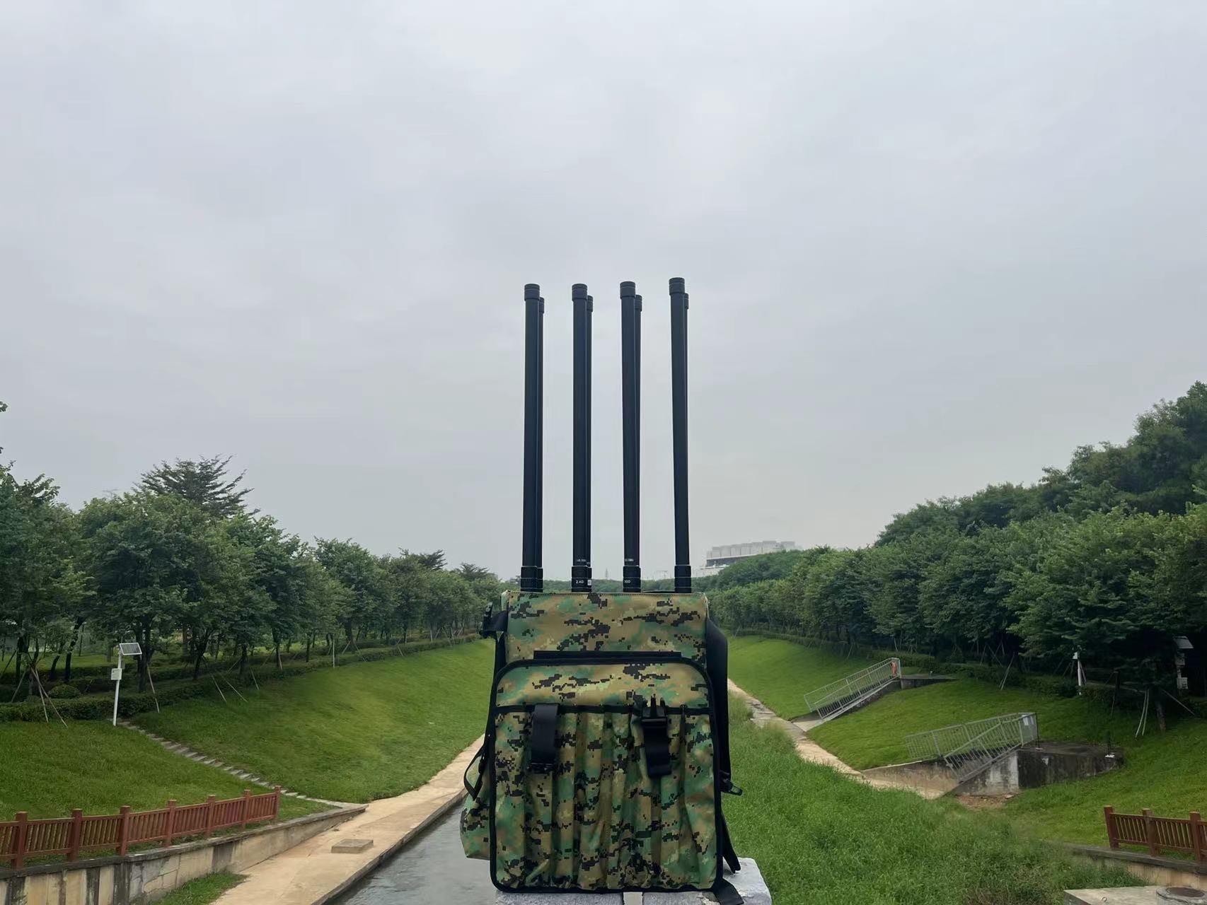 China Integrated Backpack Surveillance And Attack Drone UAV Detection System on sale
