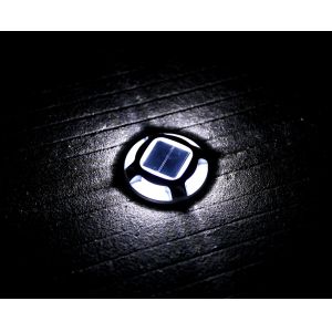 Waterproof Level IP68 Solar Deck Light with Screw Installation Method -20C- 60C Easy to Install and Voltage 2V