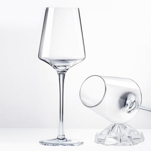 Elevate Your Wine Drinking Experience With White Wine Glass
