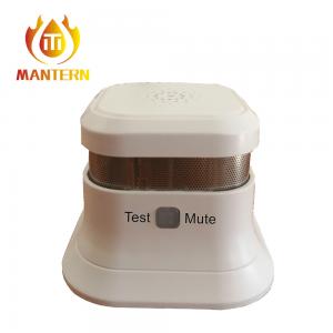 China 2 * AAA Intelligent Photoelectric Smoke Detector Sound And Visual Alarm on sale