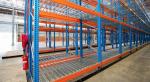 Industrial Heavy Duty Storage Racks With Wire Decking For Logistics Distribution