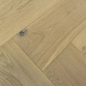 Multi-layer Fishbone Engineered Oak Flooring with T G or Click System and Real