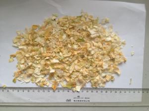 China 3-5mm latest crop H-Q dehydrated onion flakes on sale
